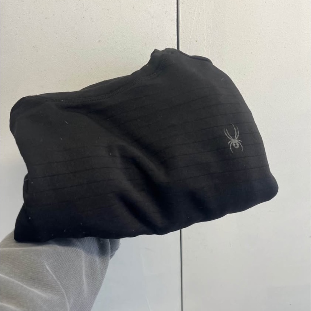 Spyder Men's small black Crewneck Sweater